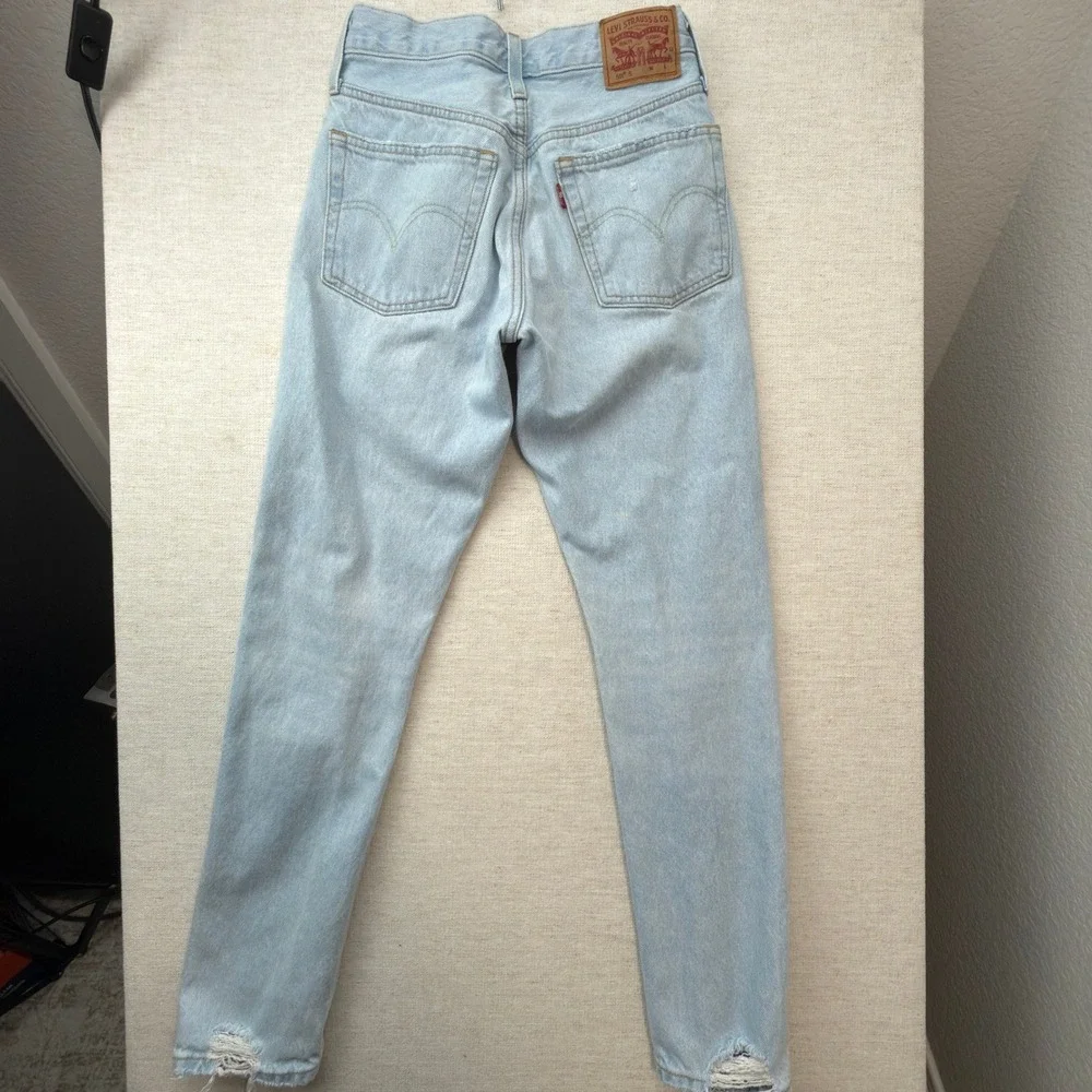 Levi's 501 Skinny Mens W24 L30 Distressed Light Wash Solid Slim Modern Jeans